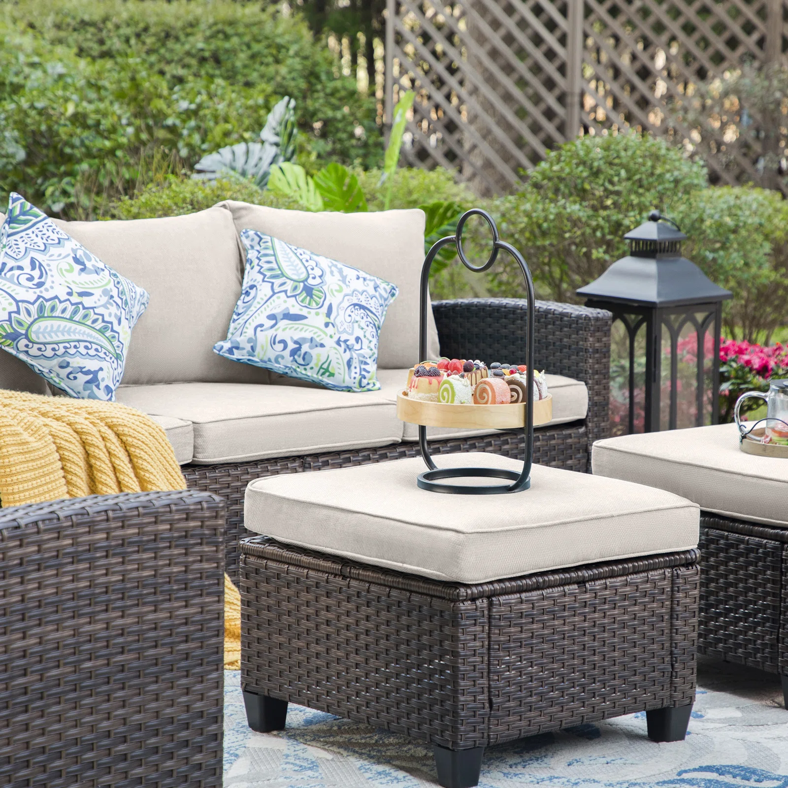Nine-seater outdoor sectional with throw pillows